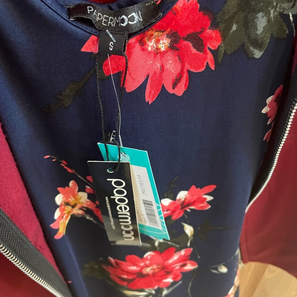 Women's Burgundy Zip-Up Hoodie & Floral top - Picture 5 of 7